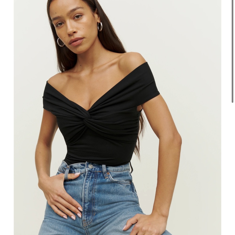BNWT REFORMATION EZLYNN TOP